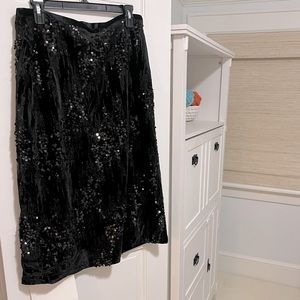 New with tags Chicwish velvet sequin midi skirt